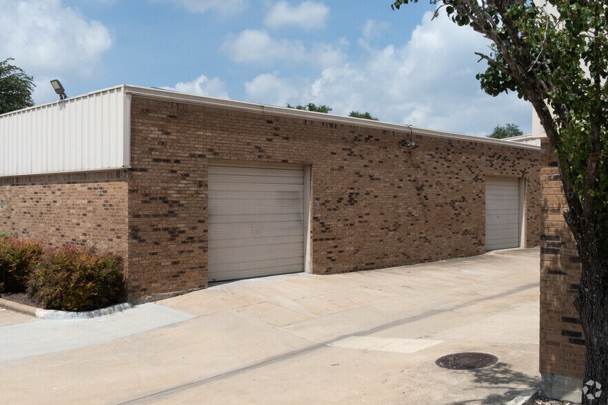 8906 Wall St, Austin, TX à louer - Photo du bâtiment - Image 3 de 25