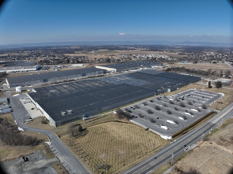 12000 Molly Pitcher Hwy, Greencastle, PA à louer - Communauté Matterport - Image 3 de 12