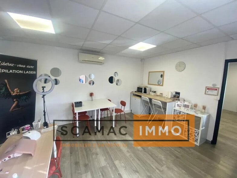 Bureau dans Gardanne à louer - Photo intérieure - Image 2 de 3