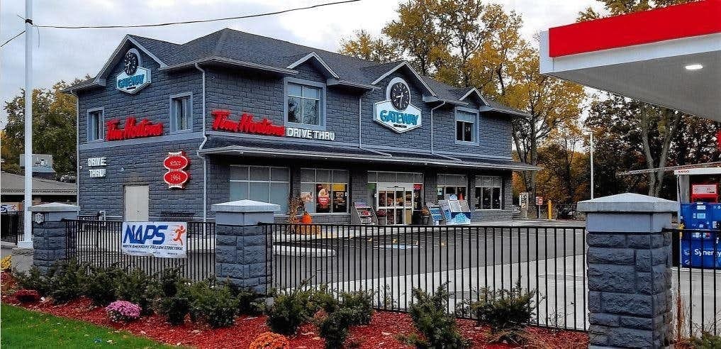 1134 Plains Rd W, Burlington, ON for sale Primary Photo- Image 1 of 1