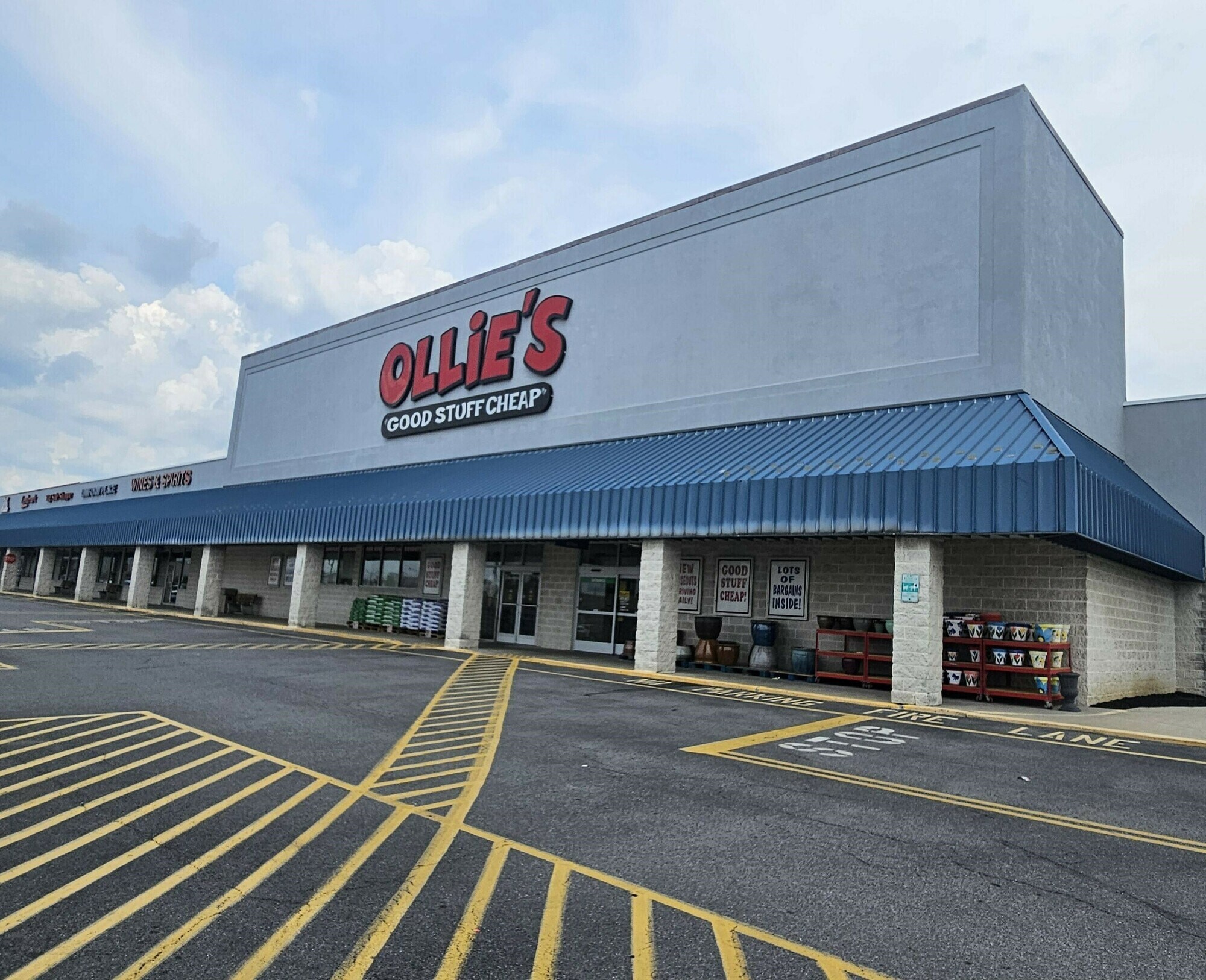 1523 Scalp Ave, Johnstown, PA for lease Primary Photo- Image 1 of 14