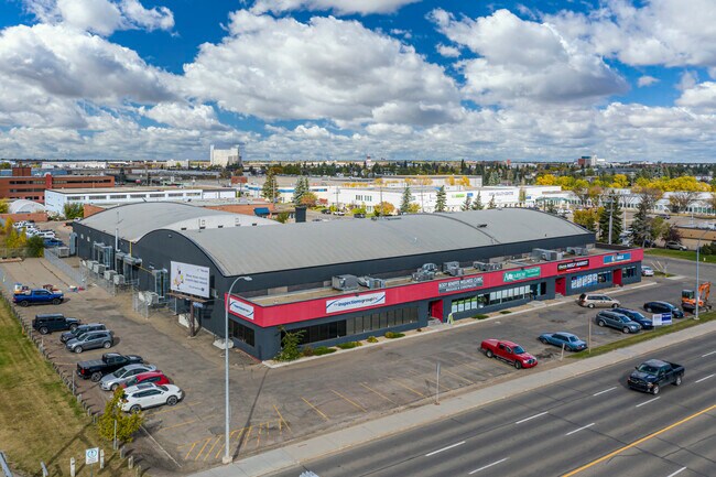 Plus de détails pour 12004 111th Ave NW, Edmonton, AB - Flex à vendre