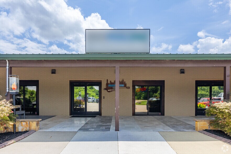 2526-2530 Duplex Rd, Spring Hill, TN à vendre - Photo du bâtiment - Image 2 de 26