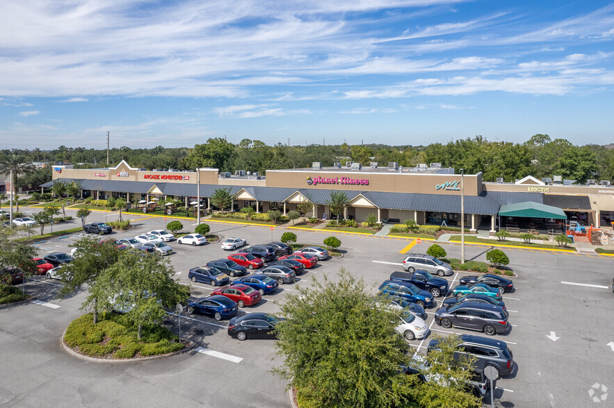 21 Alafaya Woods Blvd, Oviedo, FL for lease - Building Photo - Image 2 of 6