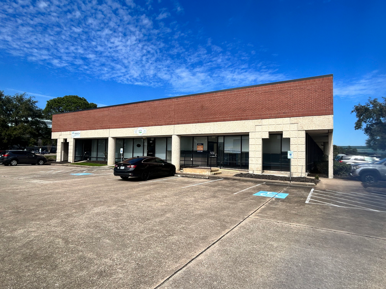 1010-1020 Hercules Ave, Houston, TX for lease - Building Photo - Image 3 of 11