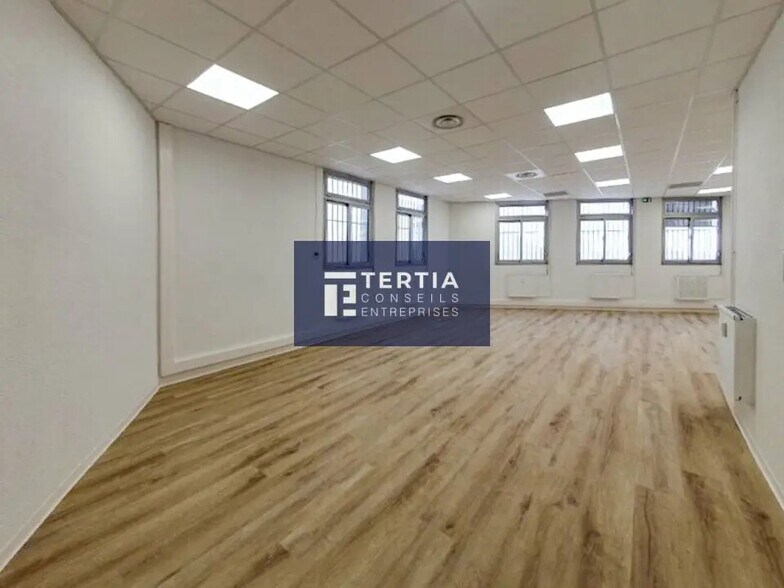 Office in Montpellier for lease - Building Photo - Image 3 of 7