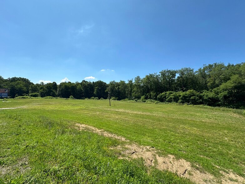 1278 OH-43, Richmond, OH à louer - Photo du bâtiment - Image 2 de 5