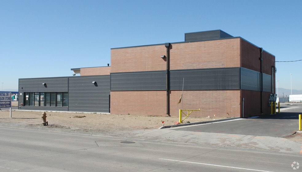 5275 Quebec St, Commerce City, CO for lease - Building Photo - Image 2 of 3