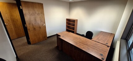 750 2nd St NE, Hopkins, MN for lease Interior Photo- Image 2 of 7