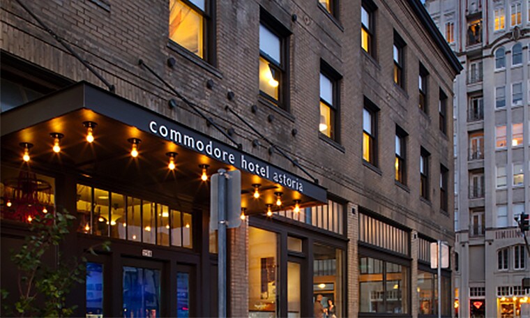 258 14th St, Astoria, OR à vendre - Photo principale - Image 1 de 8