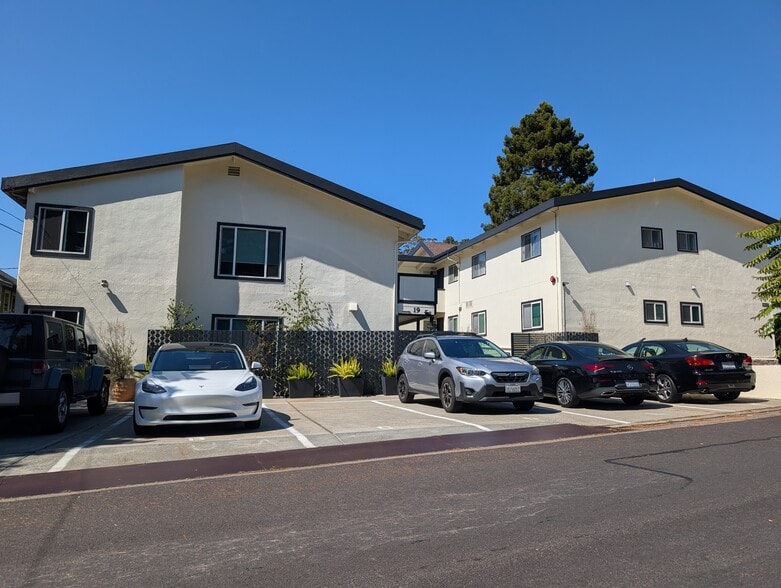 19 Knoll Ln, Mill Valley, CA for sale - Building Photo - Image 2 of 42