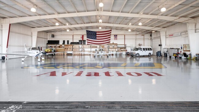 More details for 300 Heath Rd, Heath, OH - Specialty for Sale