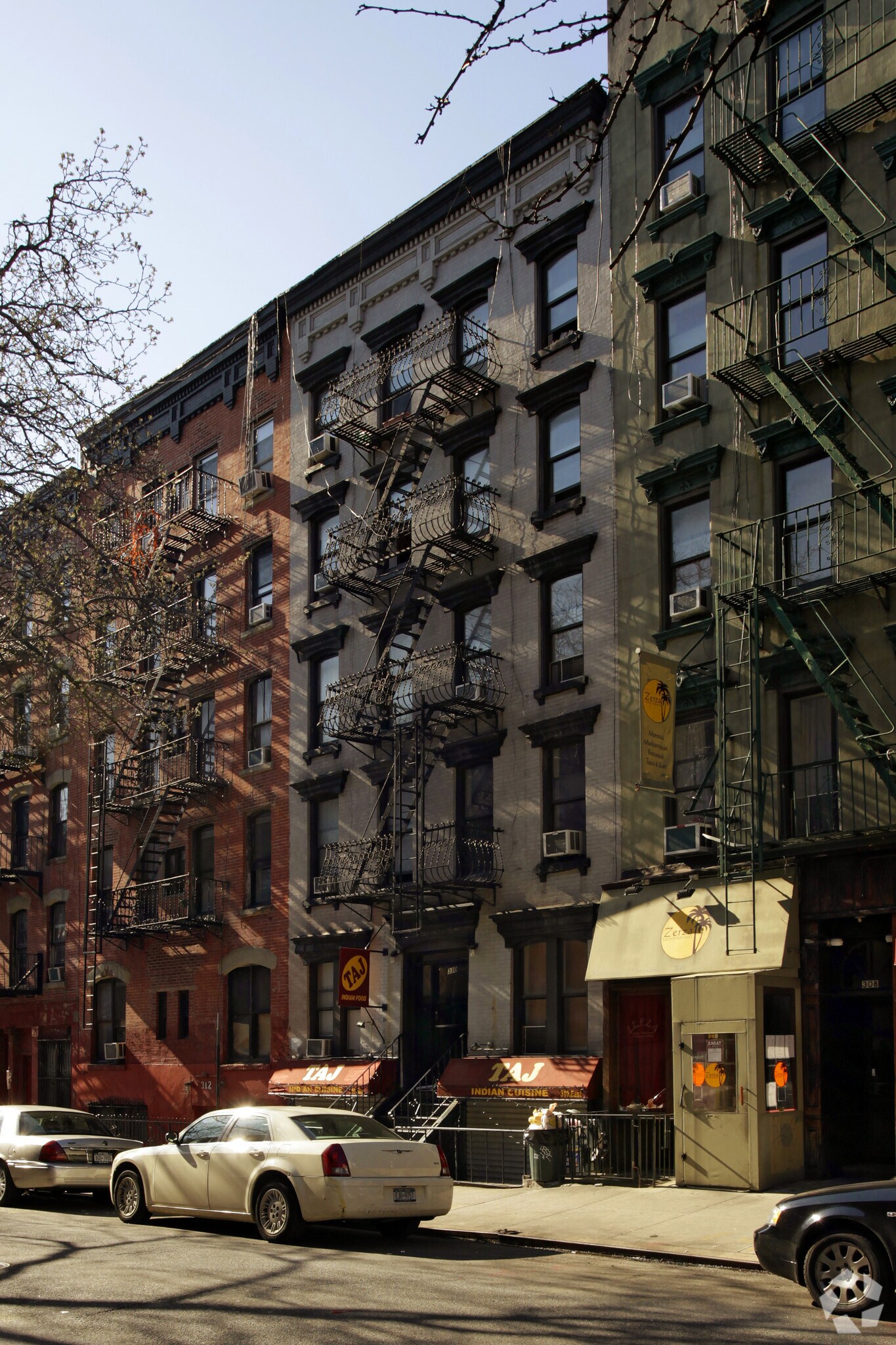 310 E 6th St, New York, NY à louer Photo principale- Image 1 de 11