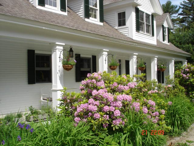 3 Elm Hill Rd, Peterborough, NH for sale - Building Photo - Image 2 of 30