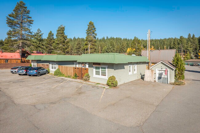 Plus de détails pour 11700 Donner Pass Rd, Truckee, CA - Multi-résidentiel à vendre
