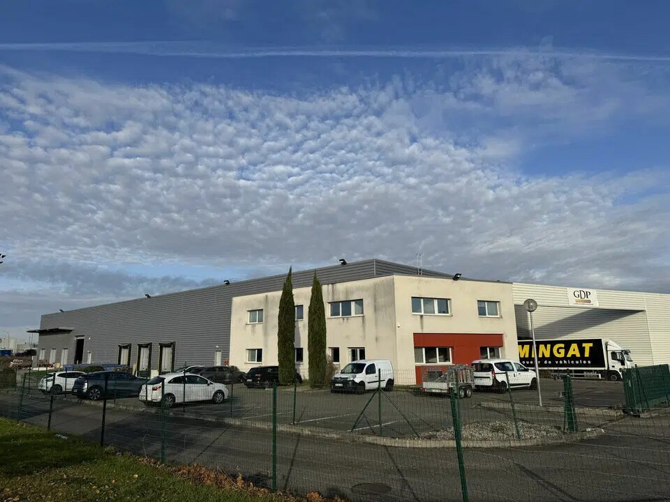 Bureau dans Meyzieu à louer Photo du bâtiment- Image 1 de 5