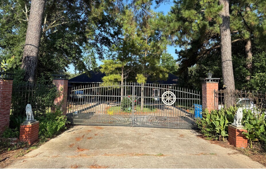 21719 Mueschke Rd, Tomball, TX à vendre - Photo du bâtiment - Image 2 de 42