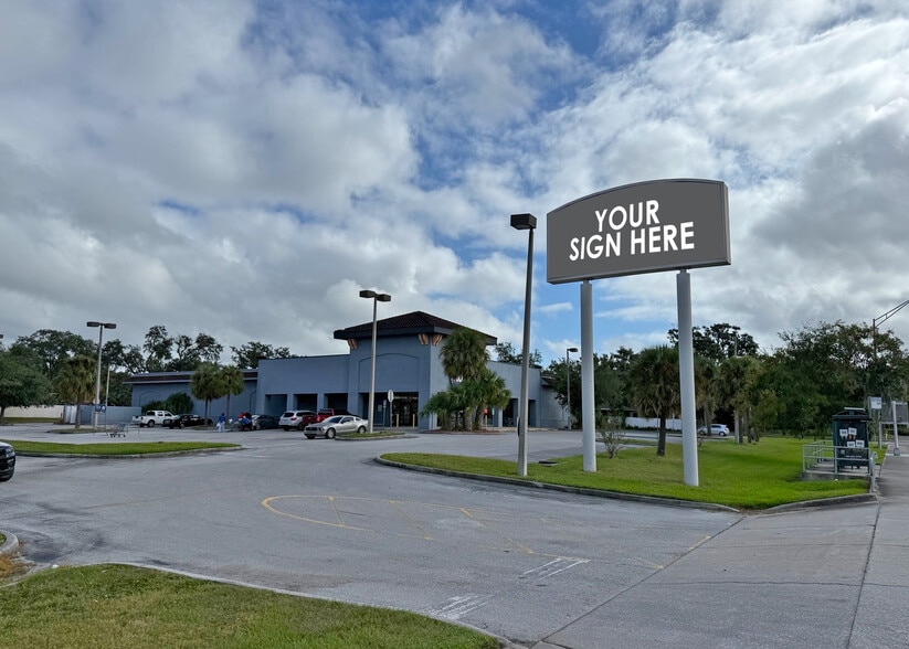 305 W Hillsborough Ave, Tampa, FL à vendre - Photo du bâtiment - Image 2 de 3