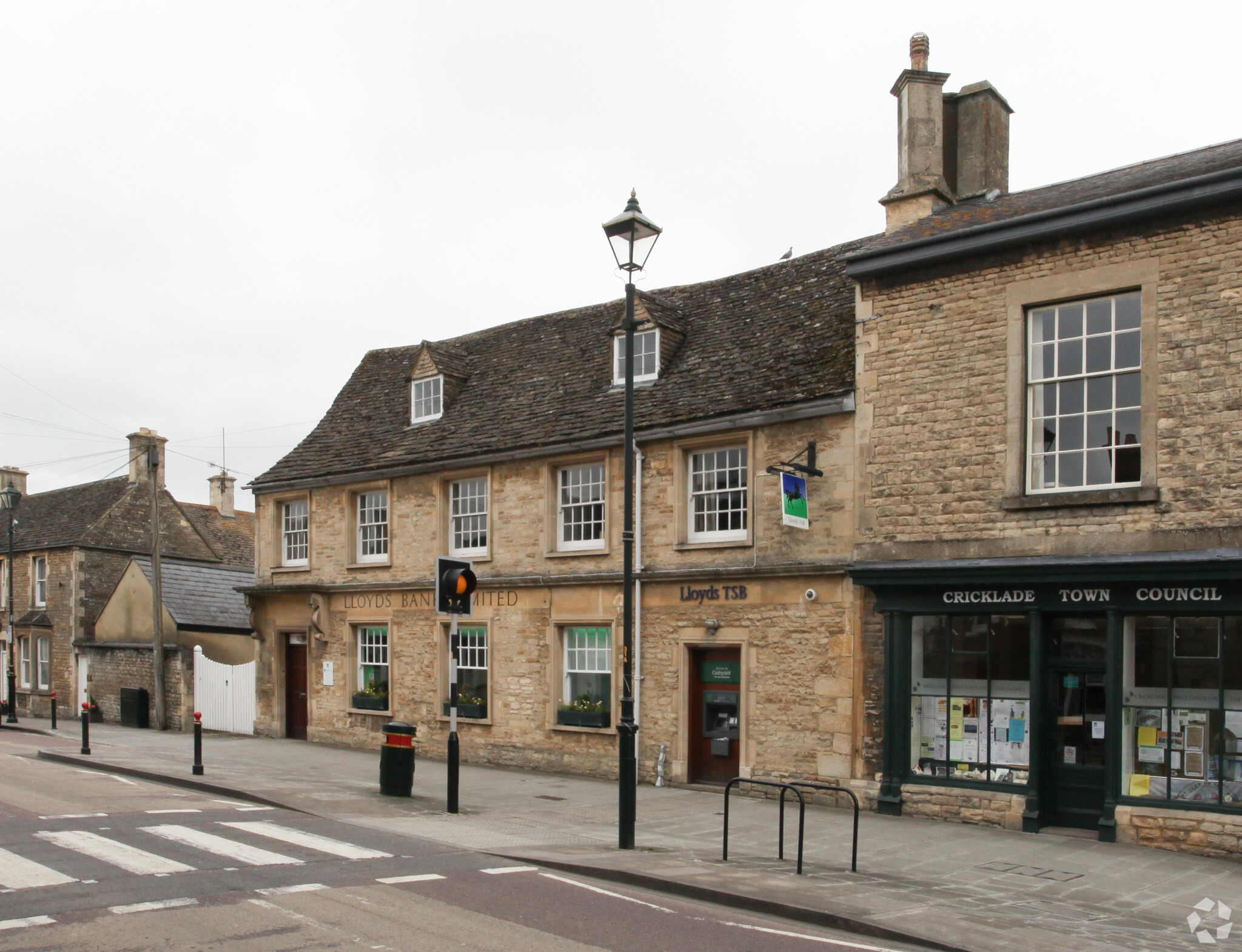 112-113 High St, Swindon for sale Primary Photo- Image 1 of 1