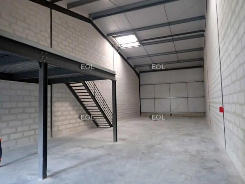 Flex in Novillers for sale - Building Photo - Image 3 of 10