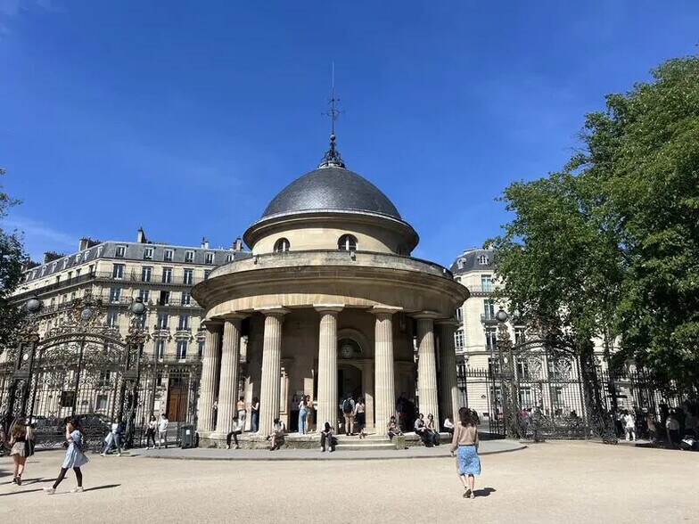 Bureau dans Paris à vendre - Photo du bâtiment - Image 2 de 3