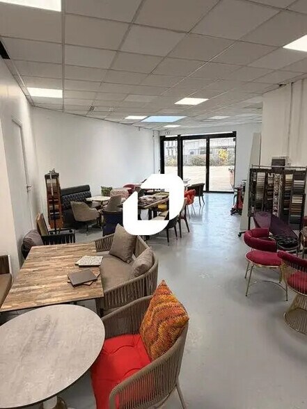 Bureau dans Massy à louer - Photo du bâtiment - Image 3 de 11