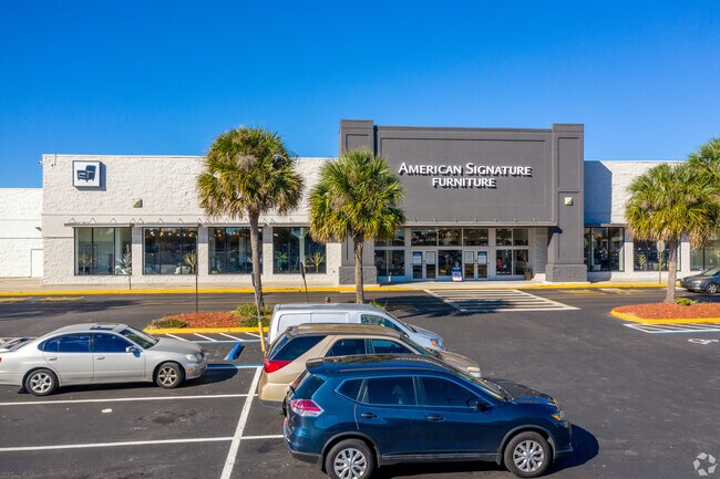 More details for 7463 W Colonial Dr, Orlando, FL - Retail for Sale