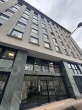 Bureau dans Lyon à vendre Photo du bâtiment- Image 1 de 7