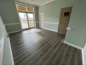 121 Rolling Hill Rd, Mooresville, NC for lease Interior Photo- Image 2 of 2