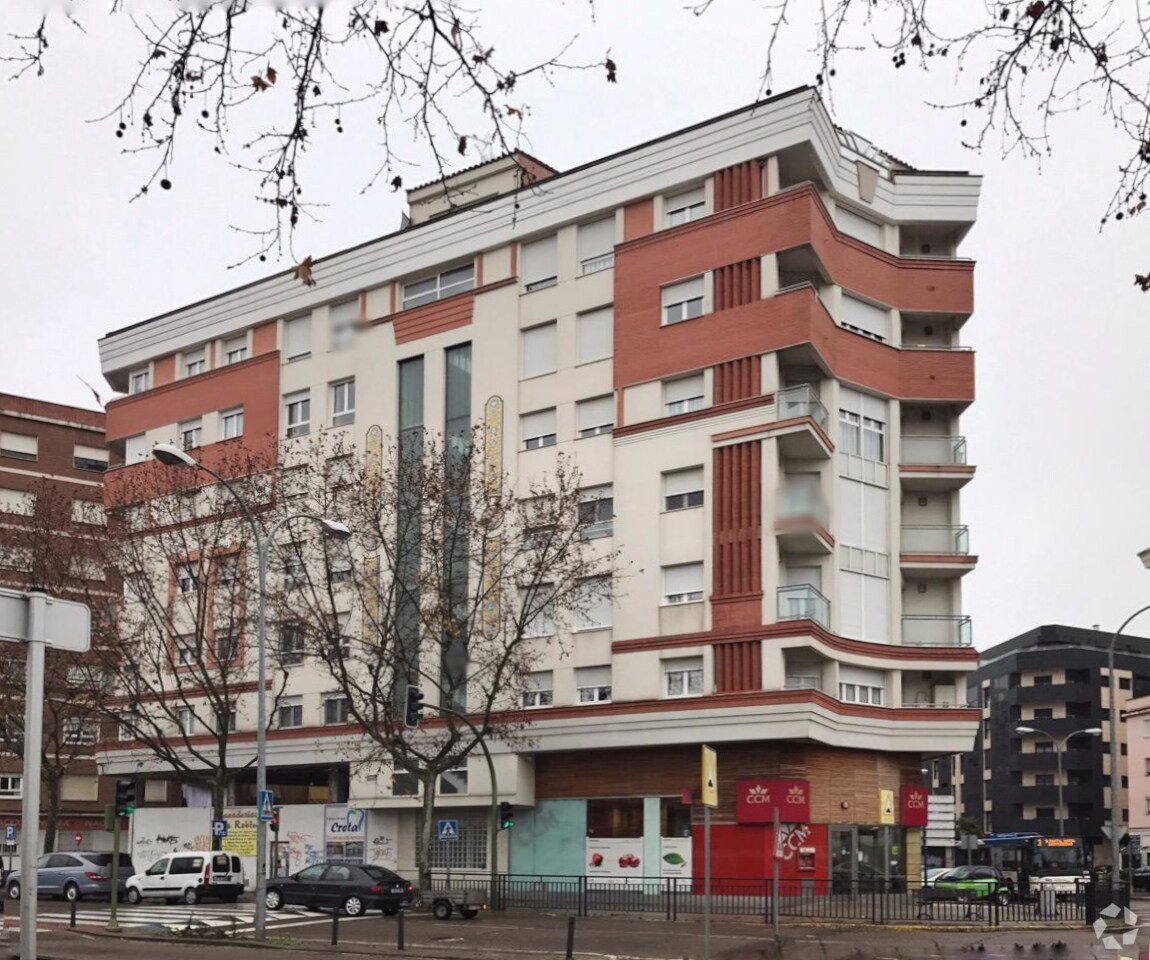 Avenida Juan Carlos i, I 64, Talavera de la Reina, Toledo for sale Primary Photo- Image 1 of 3