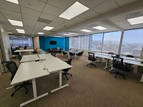 600 N Brand Blvd, Glendale, CA à louer Photo intérieure- Image 1 de 6