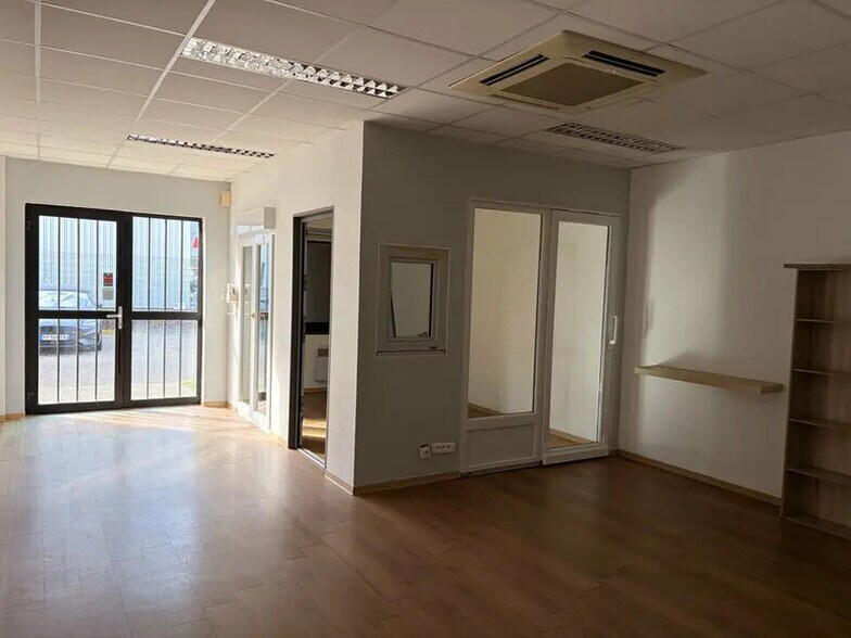 10-12 Rue Jean Monnet, Eckbolsheim à louer - Photo intérieure - Image 3 de 13