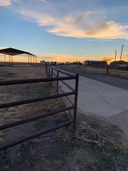 FFA, Dumas, TX for sale - Primary Photo - Image 1 of 1