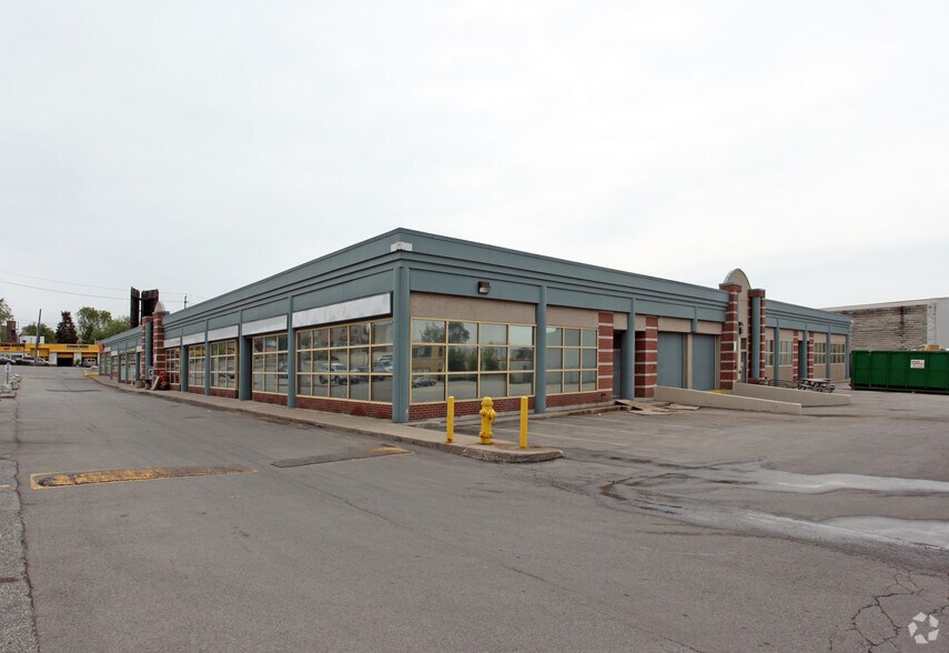 1450-1500 O'connor Dr, Toronto, ON à louer - Photo du bâtiment - Image 2 de 3