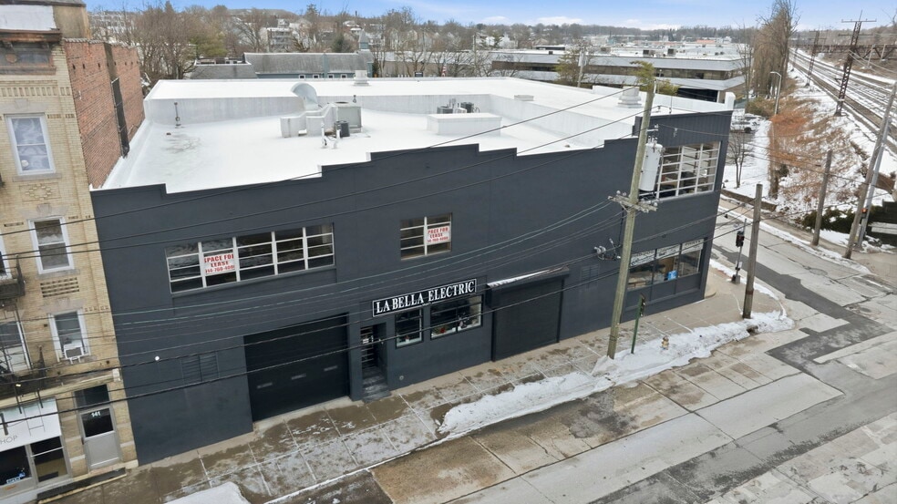 145 S Main St, Port Chester, NY à vendre - Photo du bâtiment - Image 2 de 31