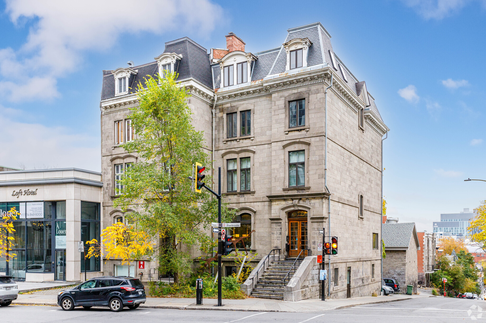 306 Rue Sherbrooke E, Montréal, QC à louer Photo du bâtiment- Image 1 de 5