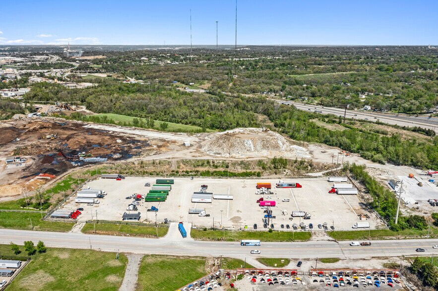 7850 E US Highway 40, Kansas City, MO à louer - Photo du bâtiment - Image 2 de 5