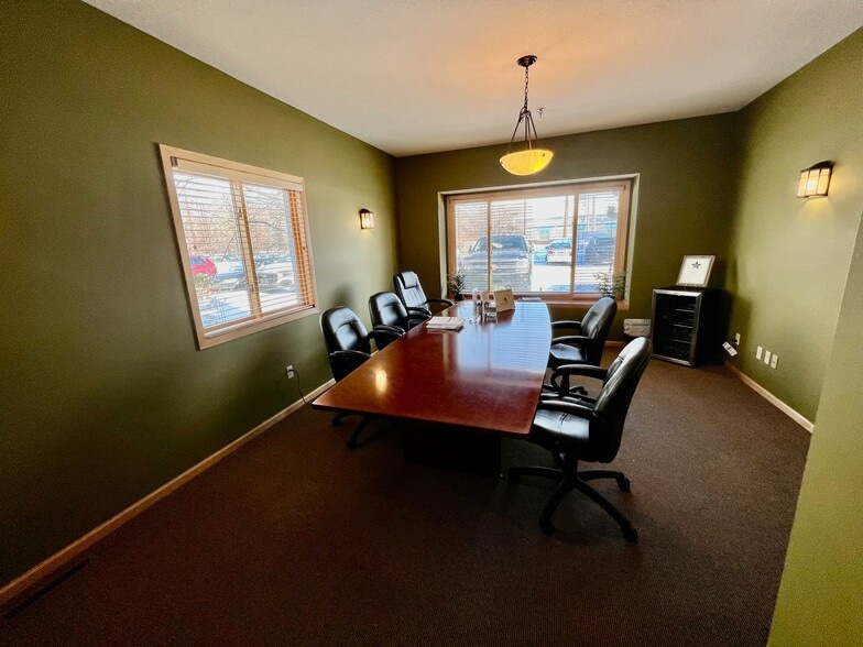 3169 Fernbrook Ln N, Plymouth, MN for sale - Building Photo - Image 3 of 12