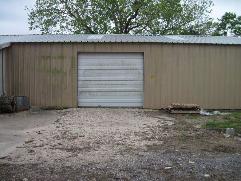 1238 FM 521 Rd, Brazoria, TX à vendre - Photo du bâtiment - Image 2 de 27