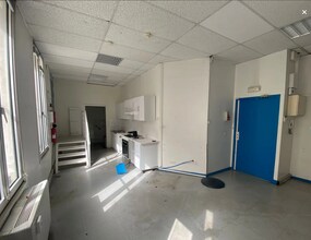 18-20 Voie La Canebiere, Marseille for lease Interior Photo- Image 1 of 4