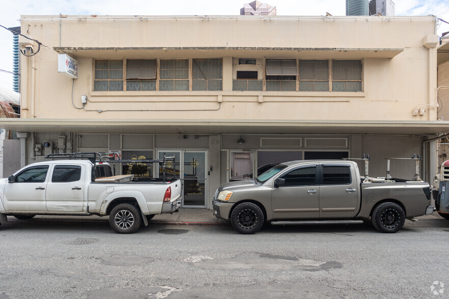 746 Ilaniwai St, Honolulu, HI à louer - Photo du bâtiment - Image 3 de 7