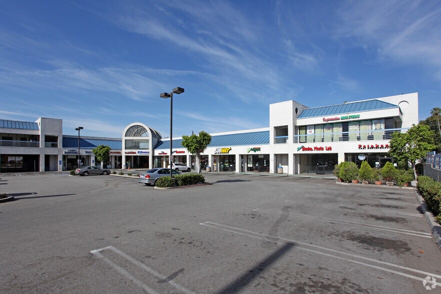 711 Fair Oaks Ave, South Pasadena, CA à louer - Photo du bâtiment - Image 1 de 4