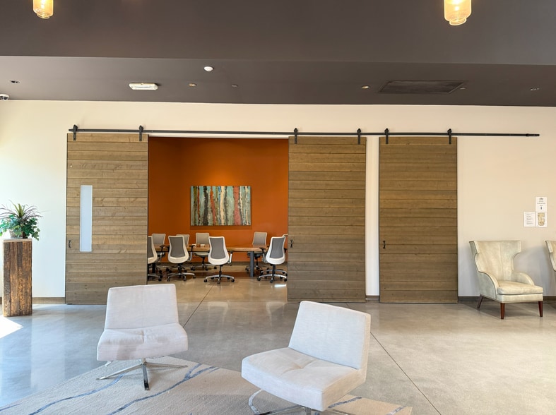 1945 Pama Ln, Las Vegas, NV for sale - Building Photo - Image 3 of 6