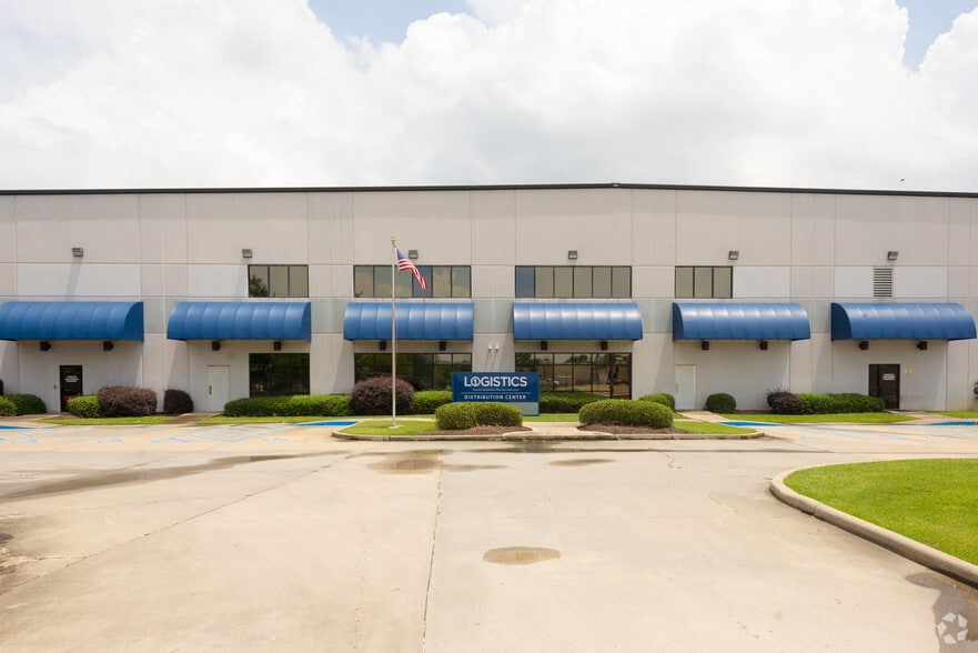 12100 Little Cayman Dr, Baton Rouge, LA for lease - Building Photo - Image 2 of 11