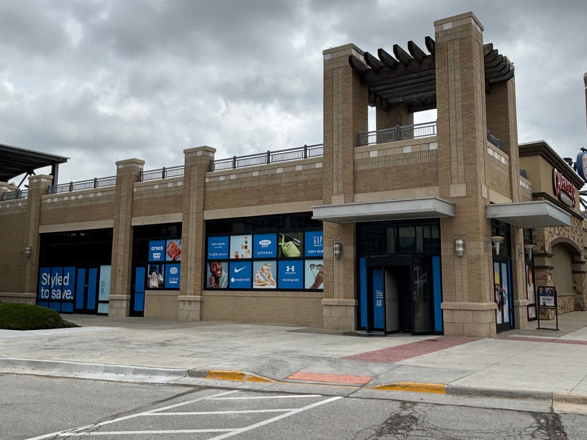 1821 Village West Pky, Kansas City, KS for lease Interior Photo- Image 1 of 1