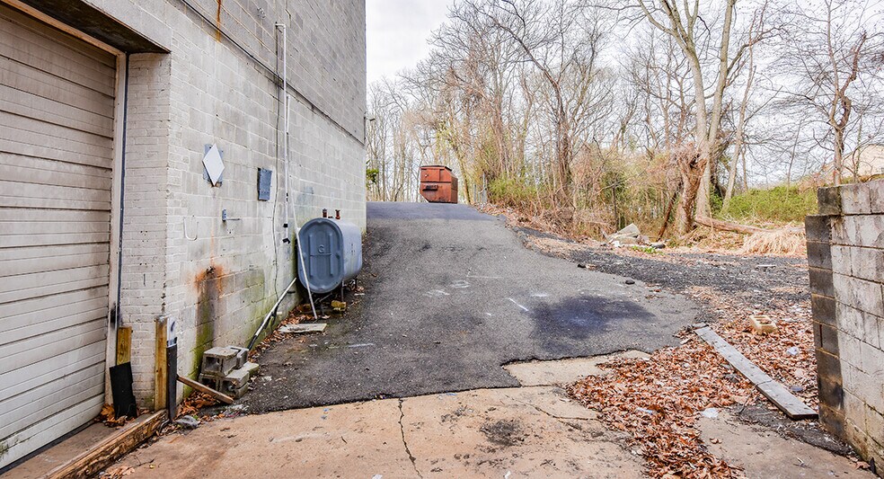 7402-7408 Maxey Dr, Fort Washington, MD à louer - Photo du bâtiment - Image 3 de 7