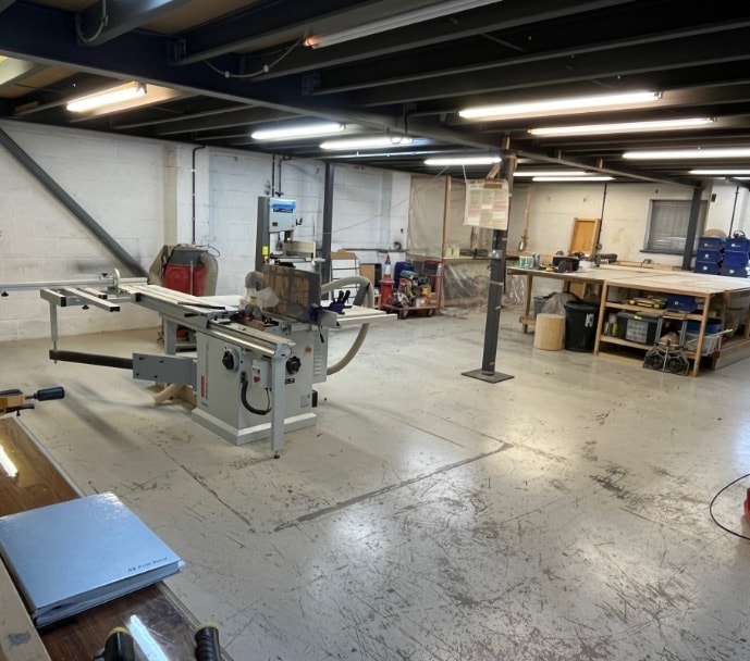 Witney Rd, Poole for lease Interior Photo- Image 1 of 5