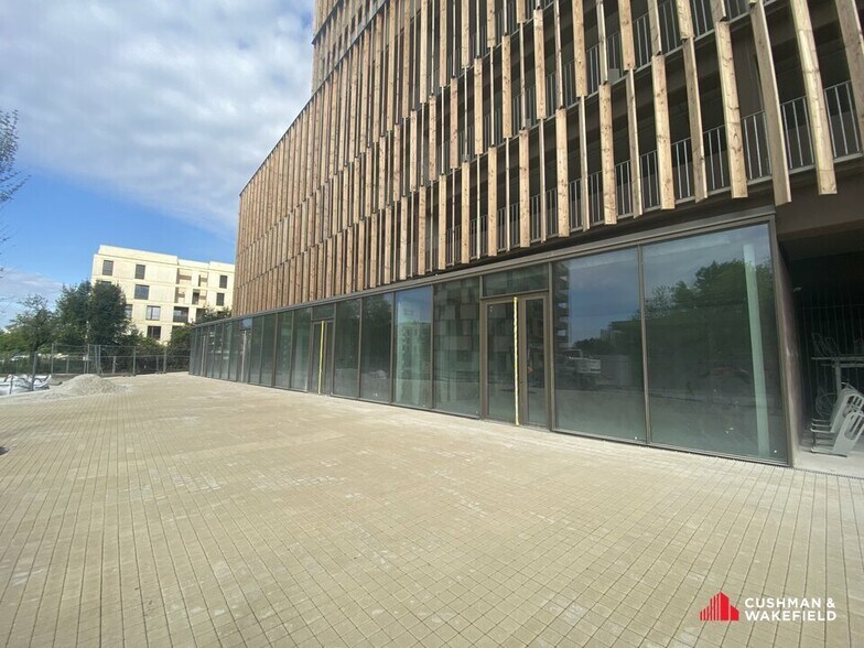 Commerce de détail dans Bruges à louer - Photo du bâtiment - Image 2 de 7