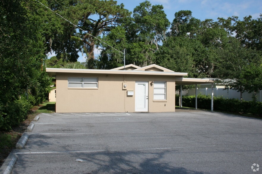 Manatee Portfolio 2 portfolio of 2 properties for sale on LoopNet.ca - Building Photo - Image 3 of 18