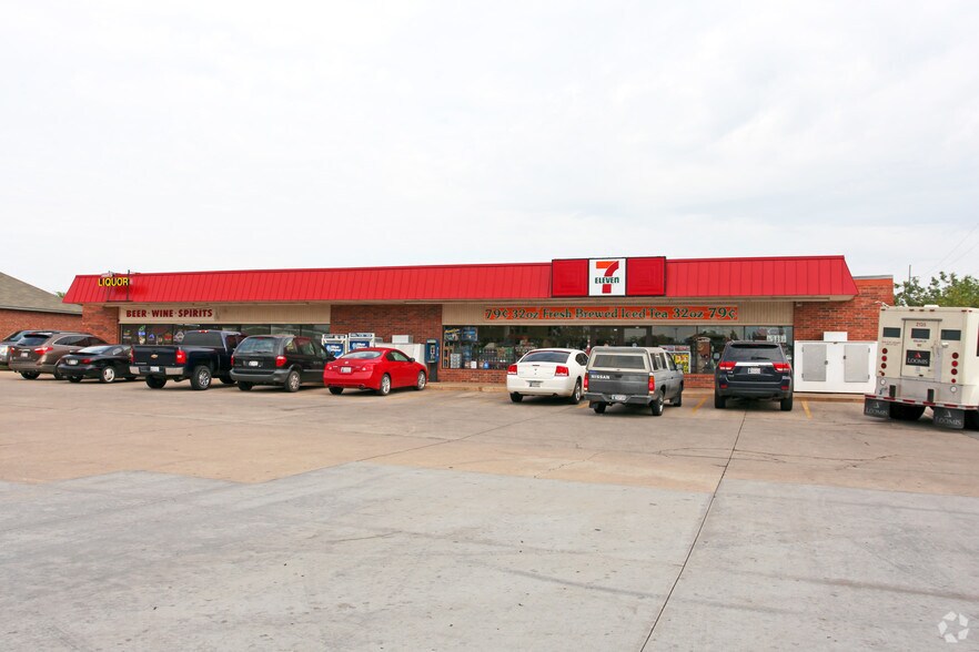 2361 E Alameda St, Norman, OK à louer - Photo du bâtiment - Image 2 de 2